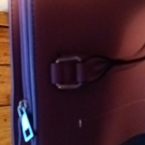 Purse - Picture 4 of 4